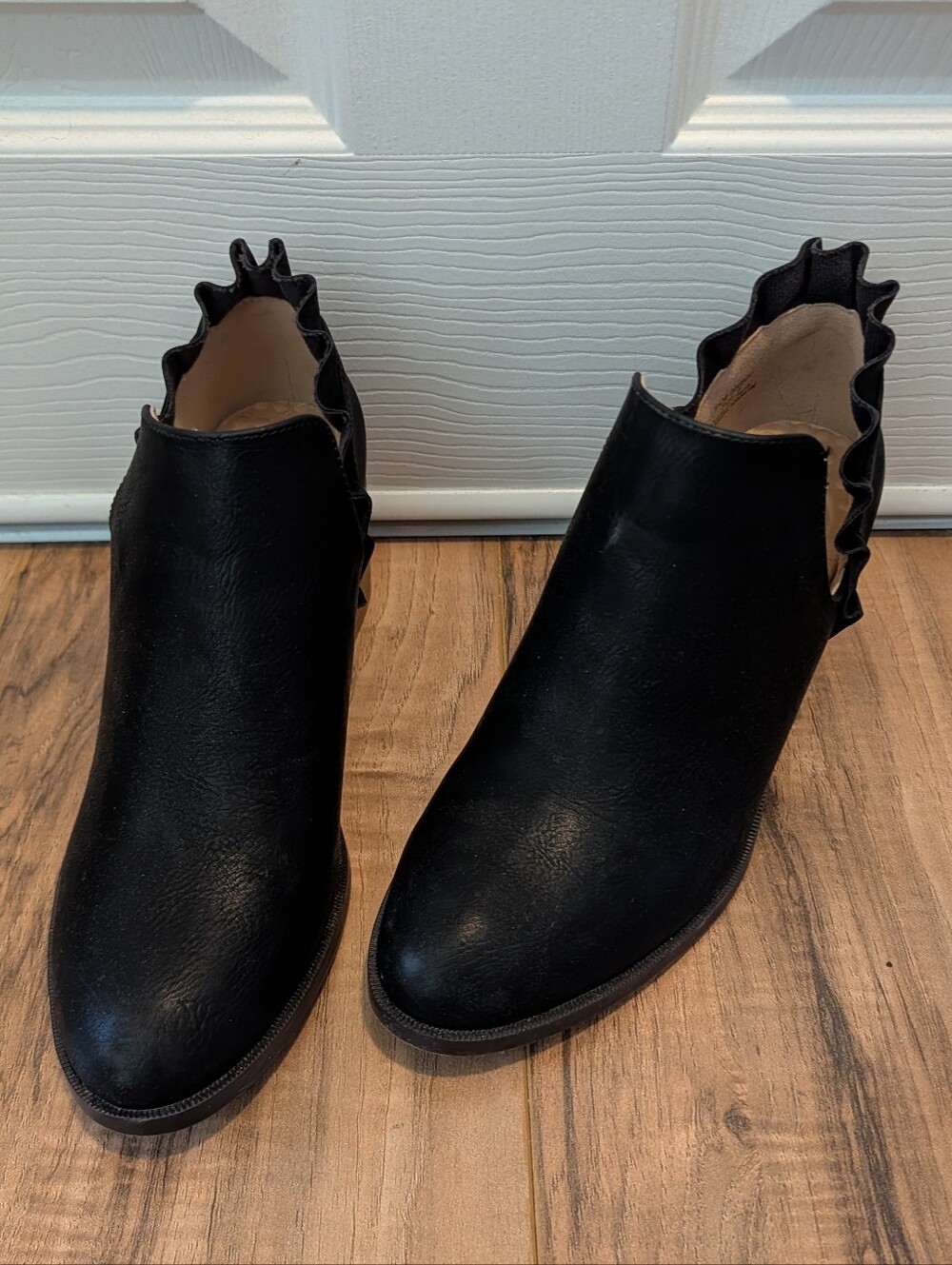 Journee Collection Black Scalloped Ankle Boots